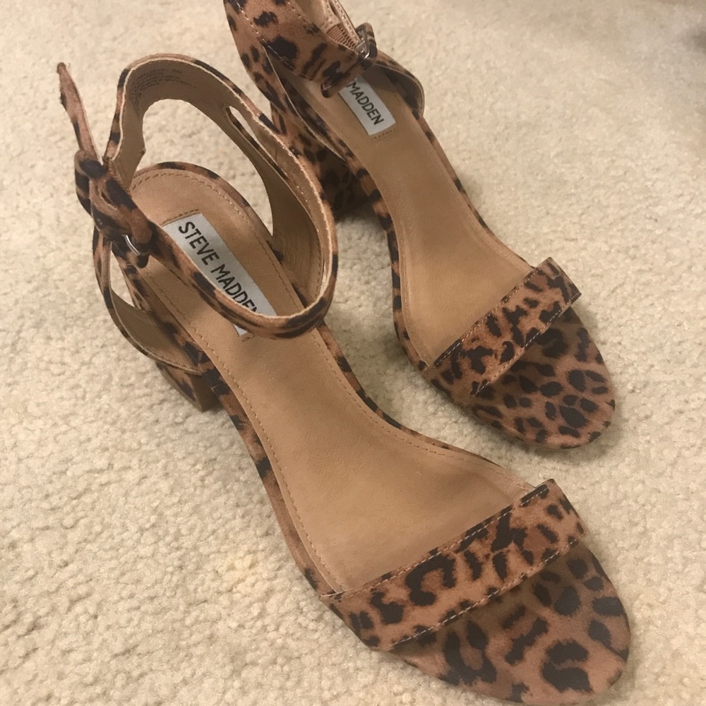 Steve Madden. Leopard sandal. Women size 8.